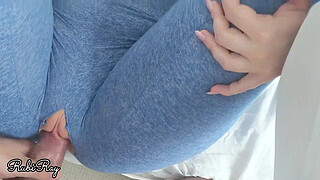 Fitness Babe gets a huge dripping creampie through her leggings