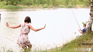 Natural busty Anabelle fucks under the Sun