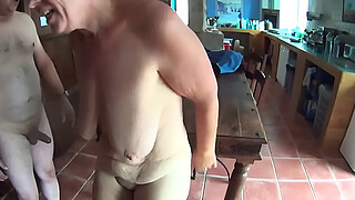 Suzisoumise the mature whore fucked twice by her guest.