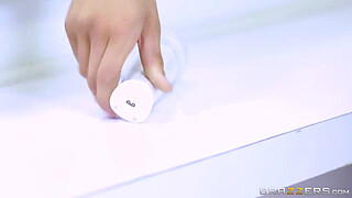 Brazzers - (Cali Carter) - Big Tits at Work