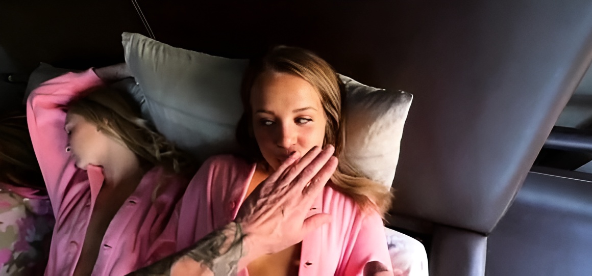 Fucking My stepsisters Teen Best Friend At Her s. Party