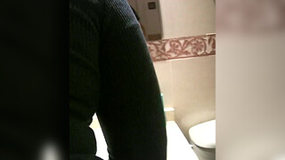 Having fun behind the scene in the bathroom with Montse Swinger