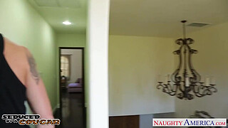 Blonde cougar Alura Jenson jump cock