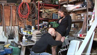 Dutch Wife Cheats On Hubby