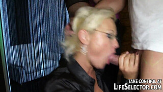 Swinger party in New York goes hardcore...