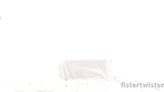 Fistertwister - Double blonde fisting