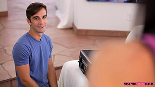 Stepmommy swaps cum with teen hottie Janice Griffith