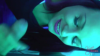 MEGA CUMSHOT IM SOLARIUM