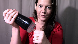 Azzurra is using a Fleshlight blow job with a cum fountain ending