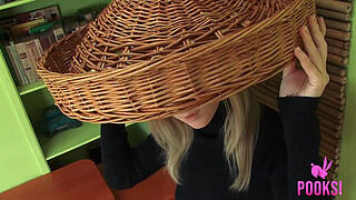 Pooksi.com - Blonde Ruskie Elizabeth J Strips & Poses Nude!