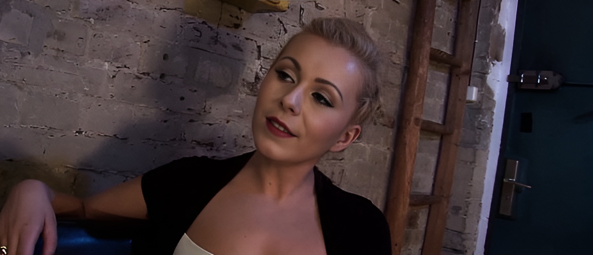 Blonde German Milf has cute feet