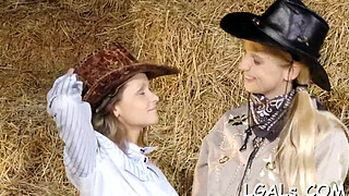 Legal age teenager cunt acquires fisted