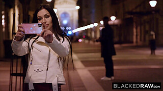 BLACKEDRAW BBC-thirsty hottie hooks up with stranger