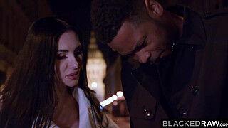 BLACKEDRAW BBC-thirsty hottie hooks up with stranger