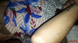 Wife kally, cuckold calls friends to ENJOY inside his WIFE, fulfills the dream of seeing the married woman taking cum from two males