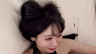 Japanese Girl Gives Blowjob,Bukkake.