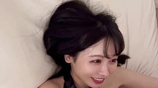Japanese Girl Gives Blowjob,Bukkake.