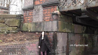 BBW amateur Emmas public masterbation and outdoor flashing of fat gal in homemad