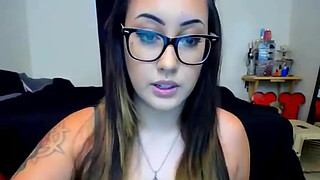 Cute Girl and her sex toys on webcam