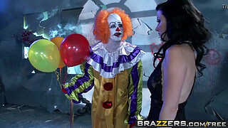Brazzers - Dirty Masseur - Veruca James and Bill Bailey - I Had the Strangest Dream Last Night
