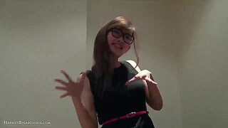 Busty teen gf Harriet Sugarcookie sucks cock