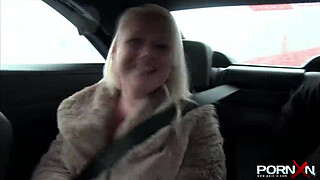 PORNXN Mature Blonde Public Pissing