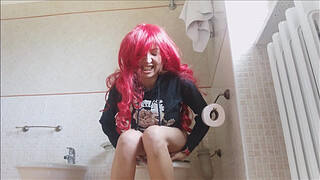 my step sister is really a dirty girl .. she pee on the ground and then ... so goog