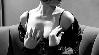 Bobbi S masturbates in a corset and stockings