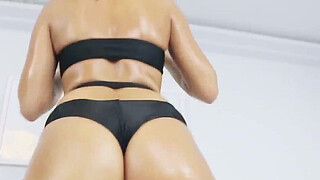 Facialized big ass teen