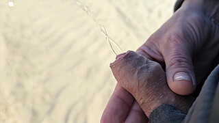 Amateur MILF Carmen Varta Keep he Small Dick when he Pee on Public Beach and she too Pee Compilations