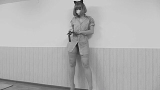 Cute kitty with a gorgeous butt loves to fuck her anus. Amateur fetish.