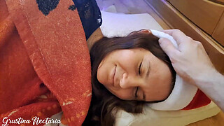 Russian Santa fucked the girl under the christmas tree