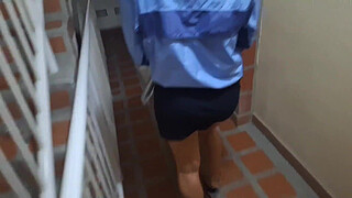 I meet a strange girl in the rain and invite my home so she doesn't get wet anymore