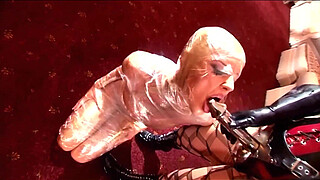 Hannah Harper And Taryn Thomas Gets Their Asses Rammed With Strap Ons