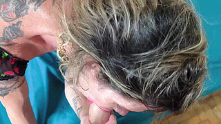 naughty mature woman calls a black guy and a Galician to fuck her pussy in the hair