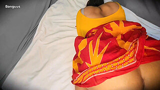 Indian Bhabhi Fucking Delivery Boy in Doggy Style wearing Saree while her Husband is Out of tow