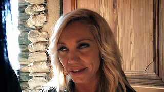 Fucking in front of my friend with my boyfriend