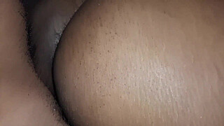 My evangelical cousin loves to give her pussy with a plug in her ass