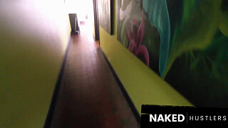 Pussy And Biscuits : A fast food love story