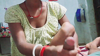 telugu Hot Young Girl Hot Romance in Bathroom