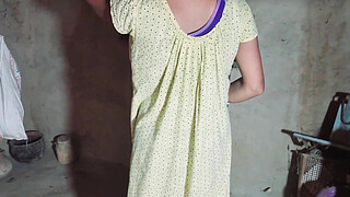 Indian desi Big boobs bhabhi gives blowjob , Indian big ass bhabhi ride big Dick