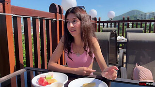 Picked up a sad girl in a hotel and pleased her with hard fucking and cum on her face