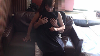 sommelier Ayako (28 years old) Slender beautiful legs POV