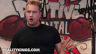 REALITY KINGS - Gem Jewels, Van Wylde - Gym Hottie Boxes For Cock -15-30 min