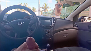 risky handjob on the street for hottie on the street and I asked for directions!