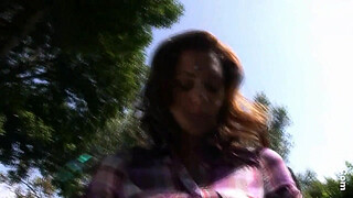 Brunette With Nice Tits - Holly Peers