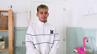 Lucia Bianco wants to debut a young boy. Sex with mature girls!