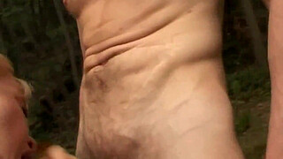 She moaned two cocks to fuck her pussy outdoors