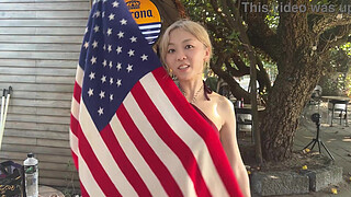 (Watch full video in my membership)Asian girl masturbates and squirts on the beach