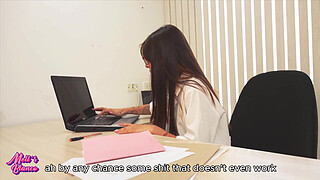 I show my ass to the boss so he can fuck me and raise my salary